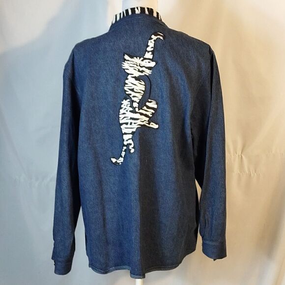 Morgan Cole "Cat" Women's Denim Shirt - Picture 4 of 9